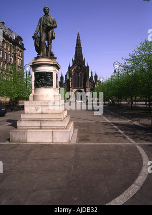 dh CATHEDRAL SQUARE GLASGOW Scottish Victorian explorer David Livingstone Piazza Scozia Foto Stock