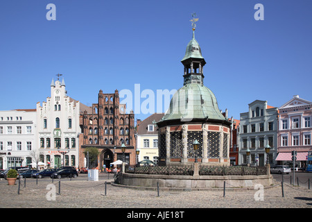 Wismar Alter Schwede vecchio svedese Wasserkunst Stazione di pompaggio Hansestadt Marktplatz Am Markt Marketplace Market Place Foto Stock