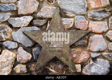 Stella di ottone, commemorando, Boris Karloff, William Henry Pratt, Docks di Plymouth, Terminal passeggeri, viaggio in nave per gli Stati Uniti, attore inglese, Frankenstein. Foto Stock