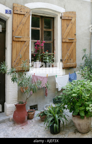 Forcalquier, vista di una tipica casa dettaglio del villaggio Foto Stock