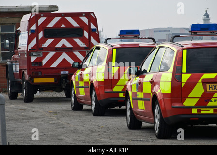 Fire veicoli automobili carrello red strisce gialle Foto Stock