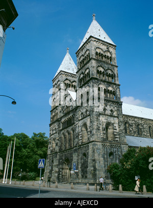 Le torri e la facciata ovest di Lund Domkyrkan ( Cattedrale ), Lund, Skåna, Svezia. Foto Stock