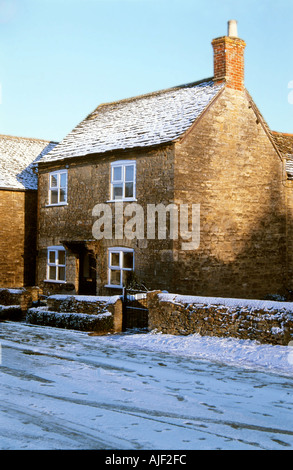 Cotswold Witney street in inverno Foto Stock