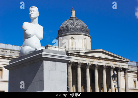 Statua di Alison riunitore incinta in Trafalgar Square, Settembre 2005 Foto Stock