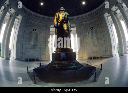 Statua in bronzo nella rotunda al Jefferson Memorial a Washington DC Foto Stock