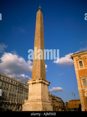 Roma Italia Piazza di San Giovanni in Laterano Obelisco egiziano del XVI secolo più antico d'Italia il più grande antico egiziano permanente, Obelisco nel mondo Foto Stock
