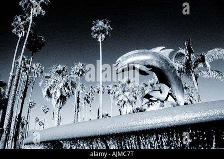 Amicizia famosa statua di delfini da James "Bud", fondelli in Santa Barbara in California Foto Stock