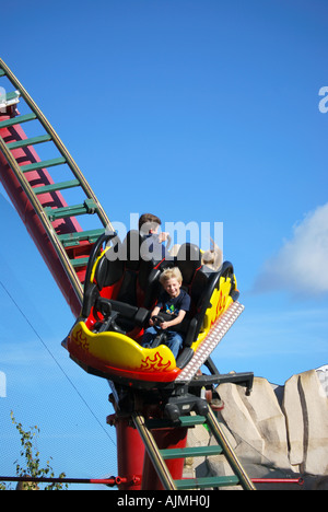 'Dragon's Fury' Ride, 'Land of the Dragons', Parco a tema Chessington World of Adventures, Chessington, Surrey, Inghilterra, Regno Unito Foto Stock