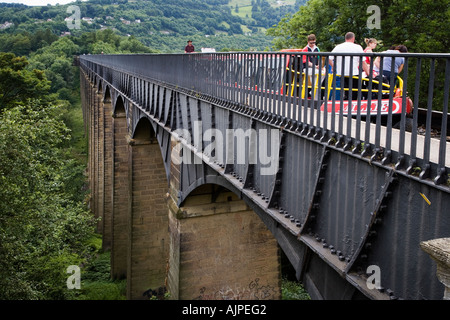 Attraversamento Acquedotto Pontcysyllte oltre la Dee Valley North Wales Foto Stock