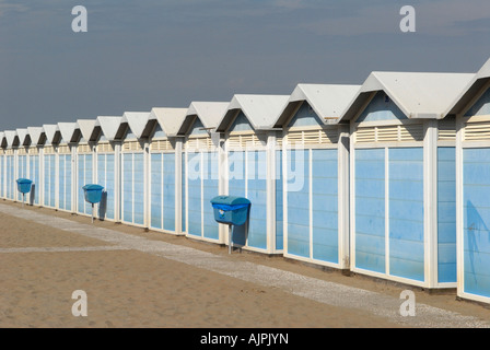 Capannoni balneare Lido Venezia Italia Foto Stock