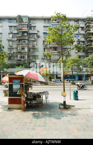 La Cina, nella provincia di Guangdong, Guangzhou, edicola Foto Stock