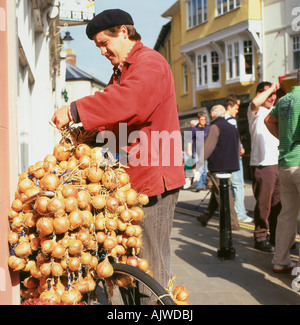 Cipolla francese venditore sulle strade di Brecon Galles POWYS REGNO UNITO KATHY DEWITT Foto Stock