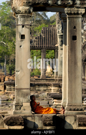 Cambogia Siem Reap Angkor Wat Monaco di appoggio Foto Stock