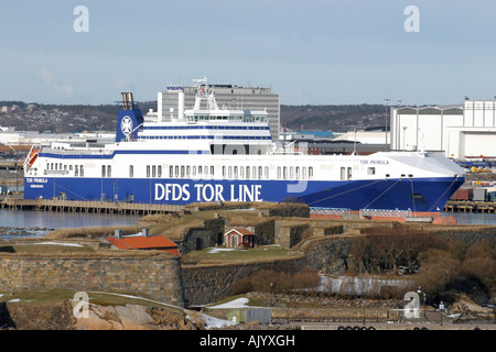 Un DFDS Tor Line recipiente alla Skandia Hamnen di Göteborg. Foto Stock