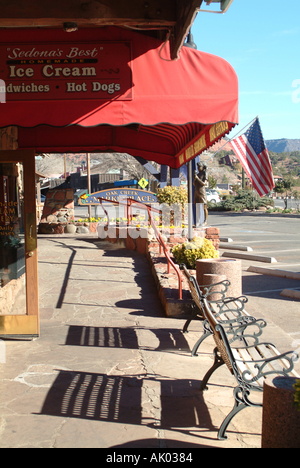 Shopping Arcade in Sedona in Arizona Stati Uniti America STATI UNITI D'AMERICA Foto Stock