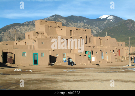 North House Adobe Architettura a Taos Pueblo nel Nuovo Messico Stati Uniti America STATI UNITI D'AMERICA Foto Stock