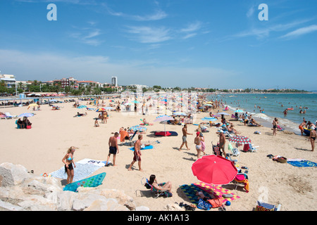 Spiaggia di Cambrils, vicino a Salou, Costa Dorada (Costa Daurada), Catalunya, Spagna Foto Stock