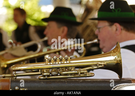 I musicisti in abbigliamento bavarese Foto Stock