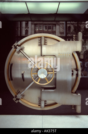 Chiusura del caveau della banca porta di sicurezza. Foto Stock