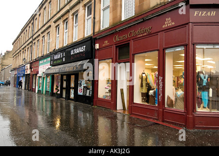 Pollokshields area dello shopping a Glasgow l'asiatico principale area per lo shopping di Glasgow Foto Stock