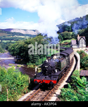 Città di Truro fumante da Berwyn Llangollen Galles del Nord viaggio in treno Berwyn Foto Stock