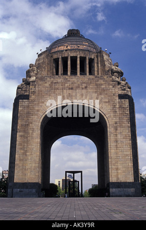 Il Monumento a la Revolucion nella Plaza de la Republica di Città del Messico Foto Stock