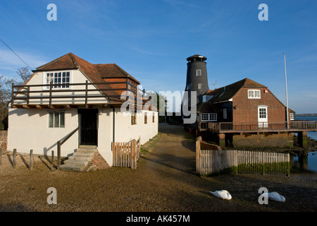 Vecchio Mulino a Langstone Quay Hampshire Inghilterra Foto Stock