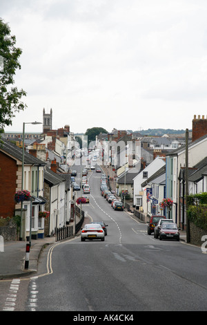 Vista di Honiton High Street, Devon, Inghilterra Foto Stock