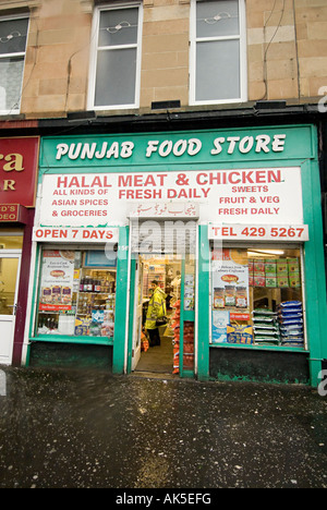 Pollokshields area dello shopping a Glasgow l'asiatico principale area per lo shopping di Glasgow Foto Stock