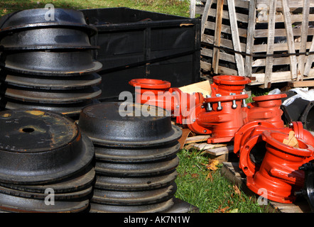 Acqua valvole principali. Impilati e attesa per l'uso. Foto Stock