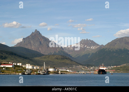 Porto commerciale di Ushuaia in Argentina ,in Sud America, il mondo s porta southermost Foto Stock