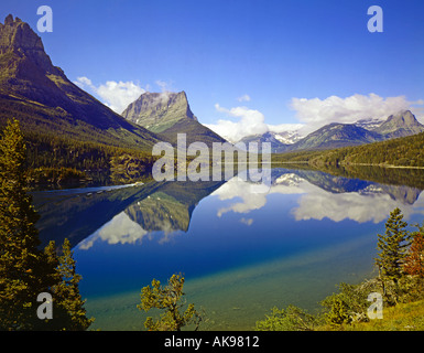 Il Parco Nazionale di Glacier nel Montana USA con St Mary s Lago Foto Stock