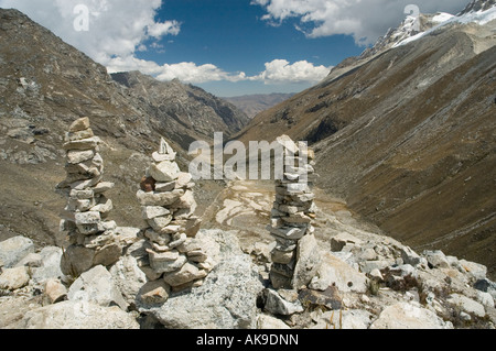 Valle Ishinca Ande peruviane Foto Stock