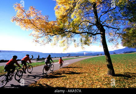 In bicicletta a seawall.Stanley Park. Vancouver.British Columbia.Canada Foto Stock