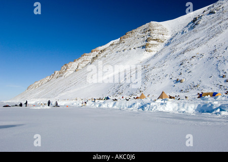Qaanaaq Groenlandia Remote campo artico al fine dell'isola Herbert Foto Stock