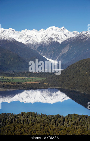 Lago Mapourika Ghiacciaio Franz Josef e Alpi del Sud costa ovest di Isola del Sud della Nuova Zelanda antenna Foto Stock