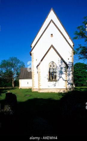 Estland, Insel Muhu, Liiva, la chiesa di Santa Caterina. Tra le più antiche del paese chiese, costruito in cima a un culto pagano sito. Foto Stock