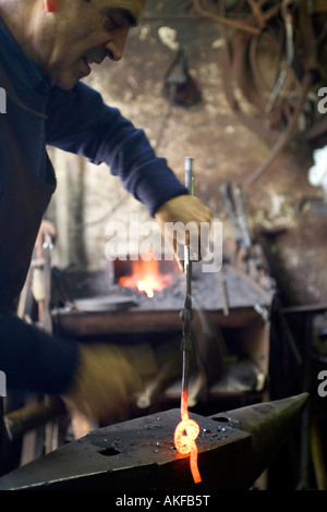 La produzione di ferro, Filippo Scioli artigianale, Guardiagrele, Abruzzo, Italia Foto Stock