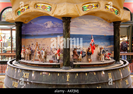 Animata di scena sul grande orologio Australiano, Queen Victoria Building, Sydney. Foto Stock