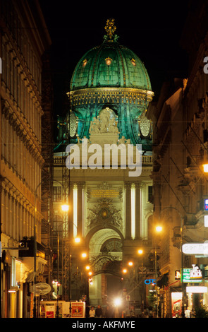 Österreich, Wien 1, Blick über den Kohlmarkt zur Kuppel des Michaelertraktes der Hofburg Foto Stock