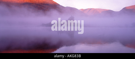 Kilchurn Castle e Loch Awe, Argyll, Scotland, Regno Unito Foto Stock