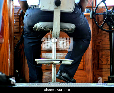 Memphis troppo soul food qui ha creato una nazione di persone obese il conducente di questo tram si adatta a malapena sul suo sedile Foto Stock