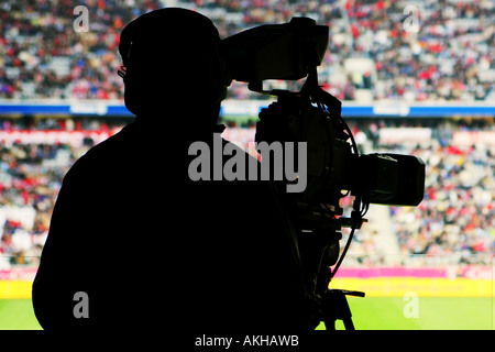 Telecamera di radiodiffusione in uno stadio Foto Stock