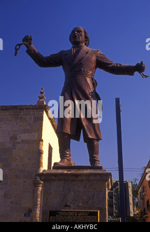 Statua di Miguel Hidalgo y Costilla, statua, Miguel Hidalgo, Plaza de la Liberacion, Guadalajara, Jalisco, Messico Foto Stock