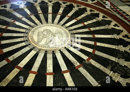 Dettaglio del pavimento del Duomo di Siena, Italia Foto Stock