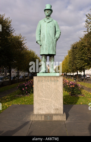 Statua di Carl Frederik Tietgen in Copenhagen Foto Stock