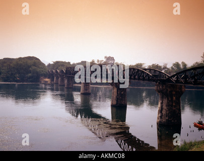 Kanchanaburi Thailandia Il Ponte sul Fiume Kwai Foto Stock