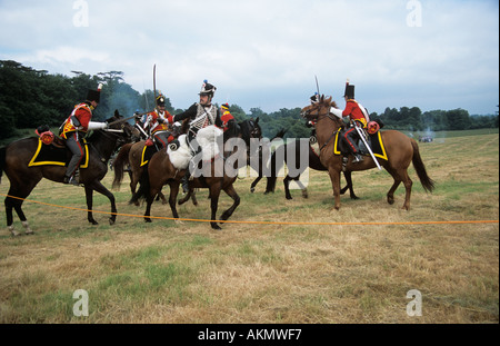SURREY UK Giugno il re emanazione della battaglia di Waterloo il francese e britannica impegnata di cavalleria in azione Foto Stock