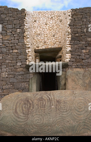 Newgrange megalitico Tomba di passaggio co meath Irlanda Foto Stock