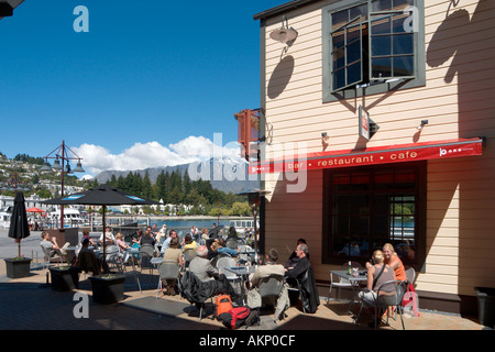 Lakeside Cafe Bar sulle rive del lago Wakatipu, Queenstown, Isola del Sud, Nuova Zelanda Foto Stock